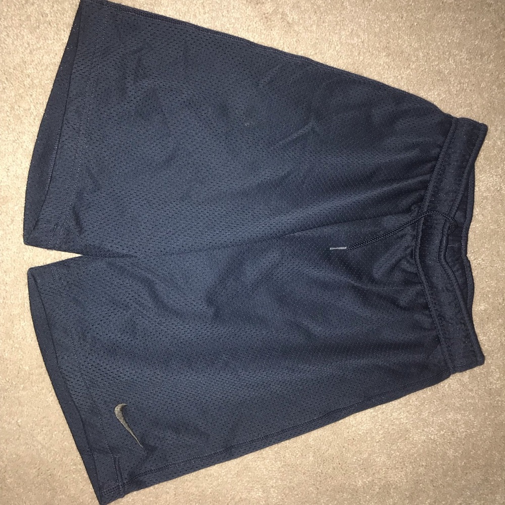 Nike youth small
